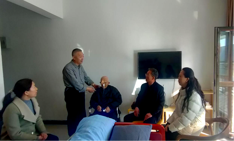 心系老干部 慰問送真情&mdash;&mdash;三建公司黨政班子成員赴和睦康養(yǎng)院探望老黨員