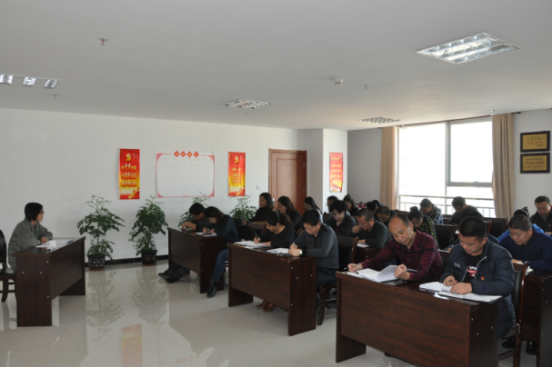 集團(tuán)黨委委員、副總經(jīng)理劉玲同志宣講黨的十九大精神